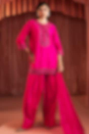 Hot Pink Raw Silk Handwork Kurta Set by AKARA at Pernia's Pop Up Shop