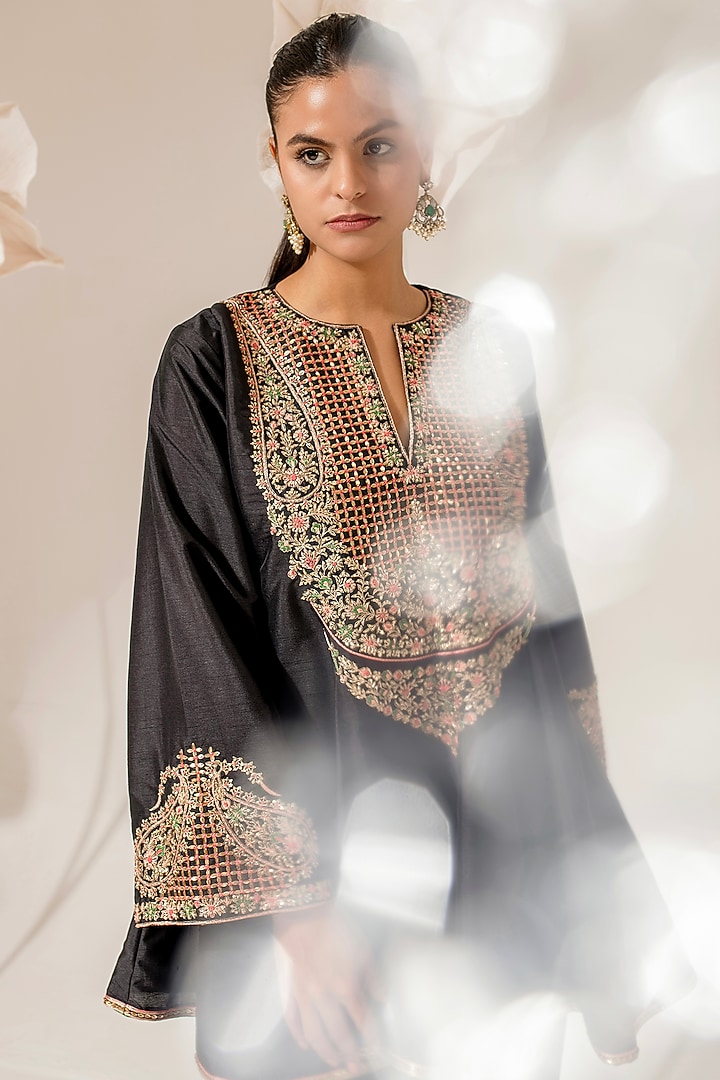 Black Dola Silk Embellished Kalidar Short Kurta Set by AKARA at Pernia's Pop Up Shop