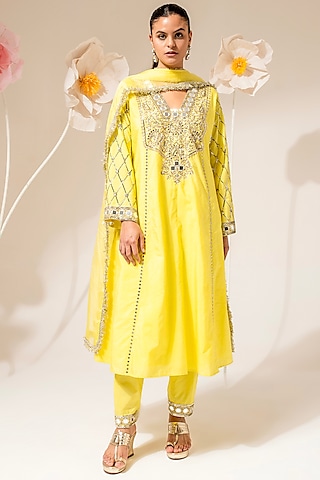 Yellow Dola Silk Embellished Kurta Set by AKARA