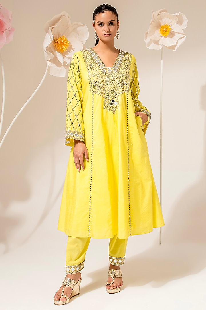 Yellow Dola Silk Embellished Kurta Set by AKARA at Pernia's Pop Up Shop