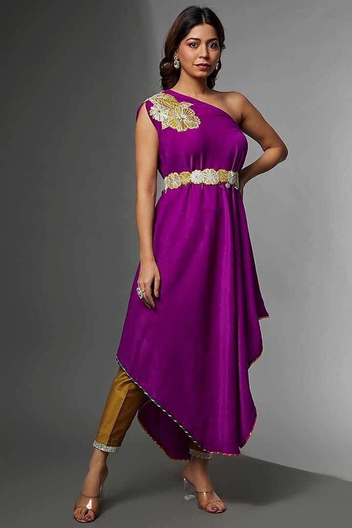 Purple Suede Satin Embroidered One-Shoulder Kurta Set by Avnni Kapur