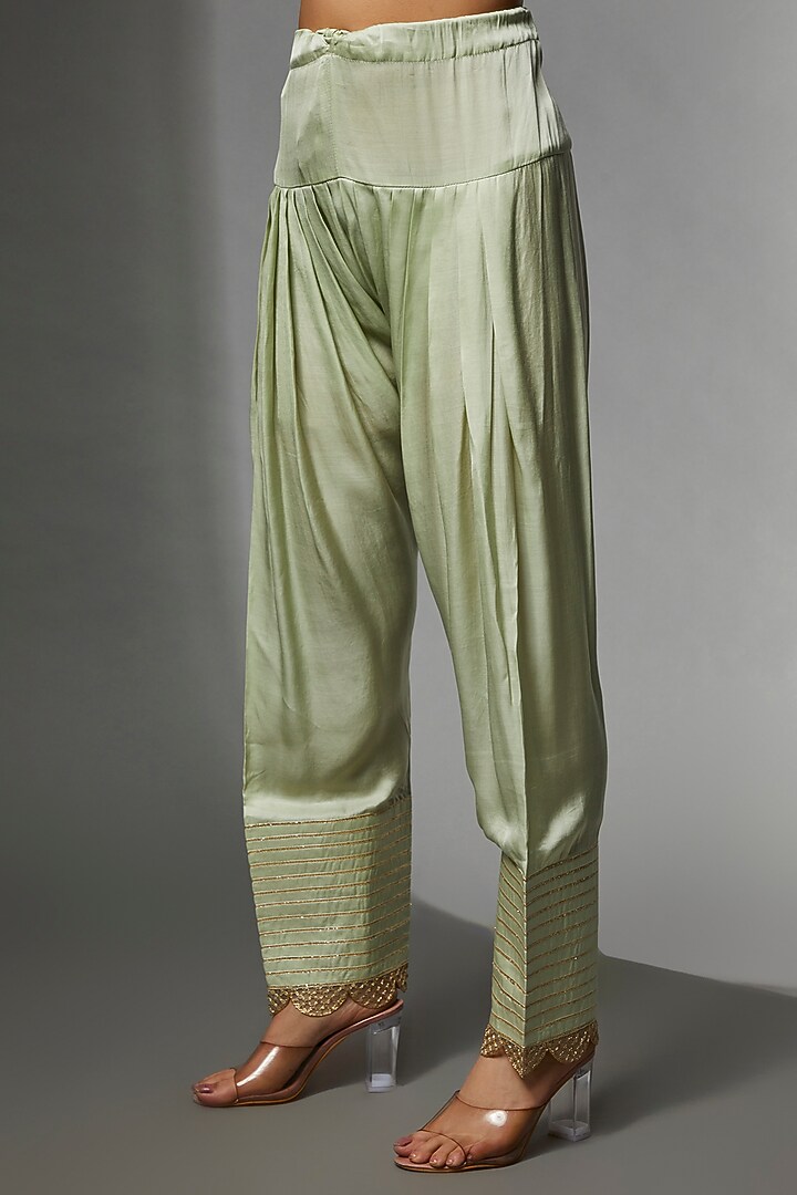 Pista Georgette & Modal Satin Printed Kurta Set by Avnni Kapur at Pernia's Pop Up Shop