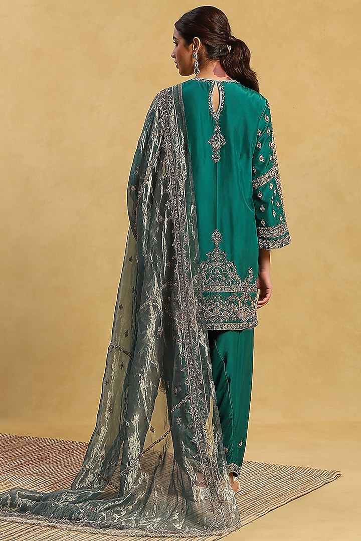 Green Silk Boota Embellished Kurta Set by Akriti by Ritika at Pernia's Pop Up Shop
