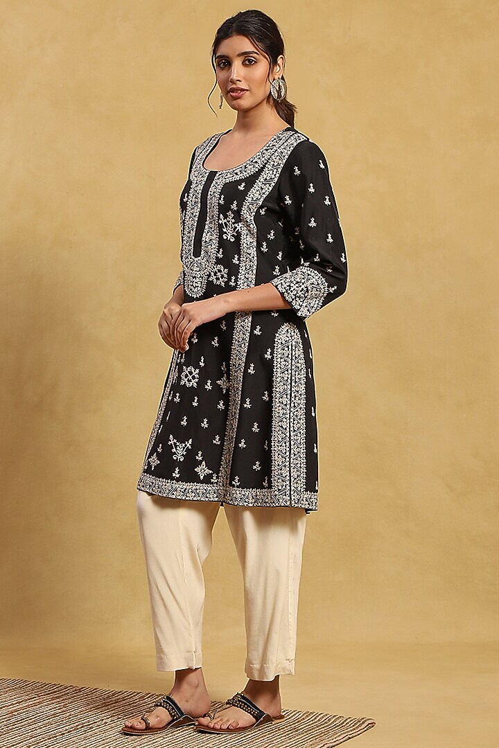 Black Crepe & Silk Embroidered Kurta Set by Akriti by Ritika at Pernia's Pop Up Shop