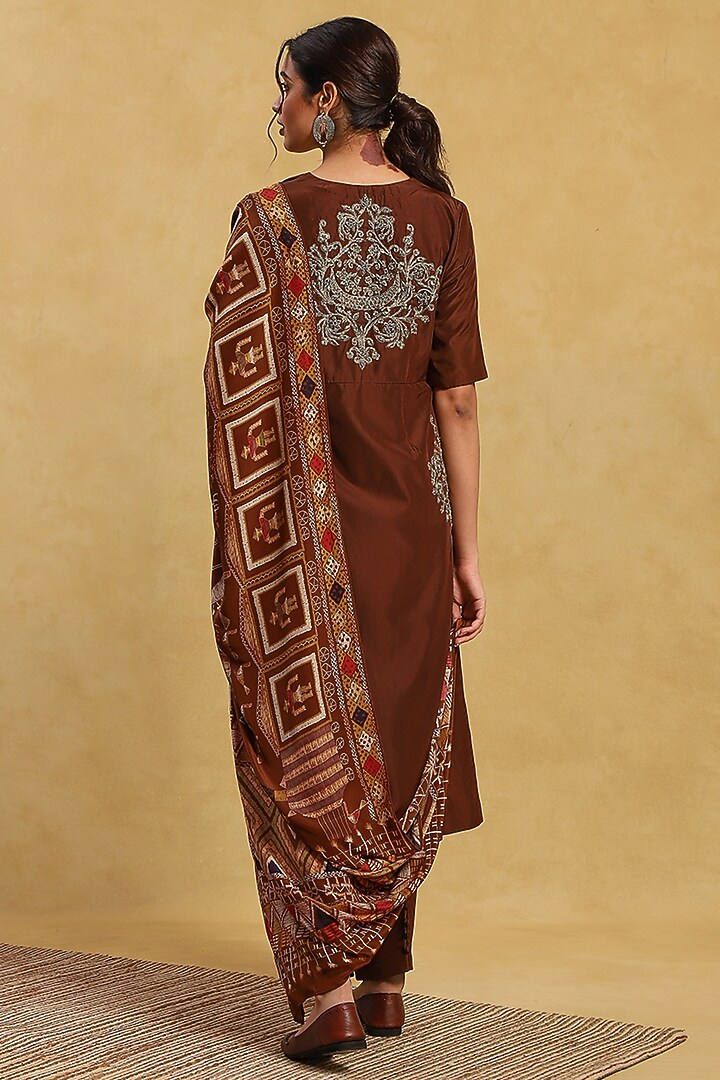 Brown Crepe Kurta Set by Akriti by Ritika at Pernia's Pop Up Shop