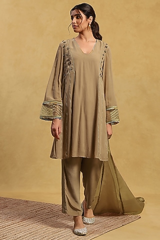 Green Georgette Gota Work Kurta Set by Akriti by Ritika