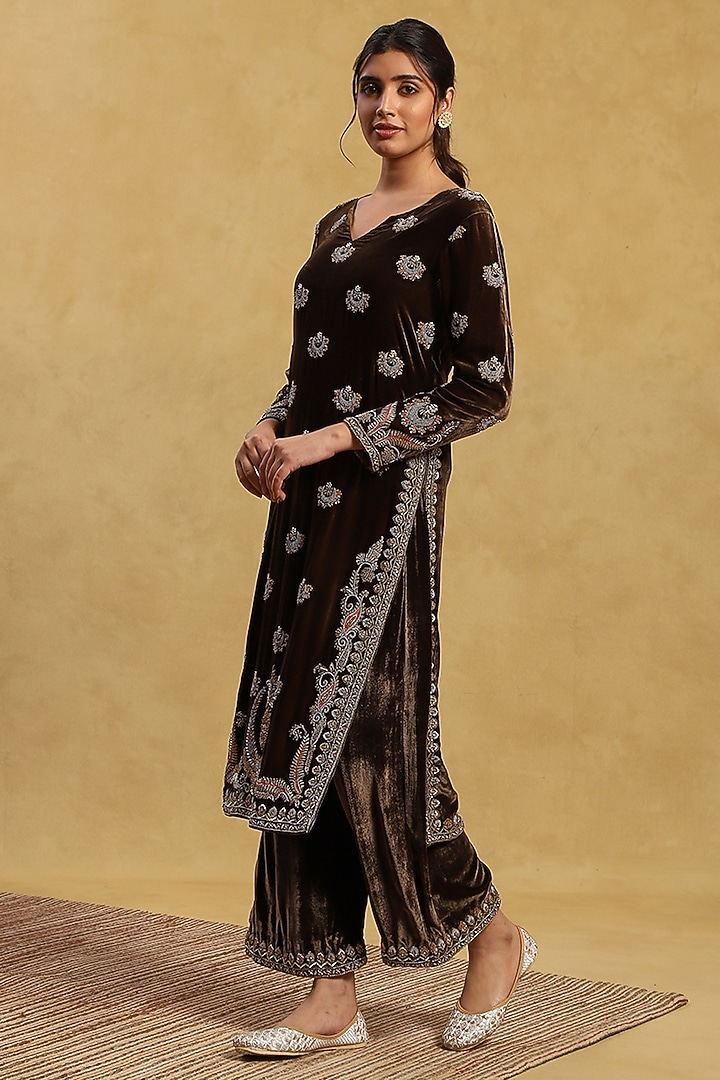 Brown Velvet Embroidered Kurta Set by Akriti by Ritika at Pernia's Pop Up Shop