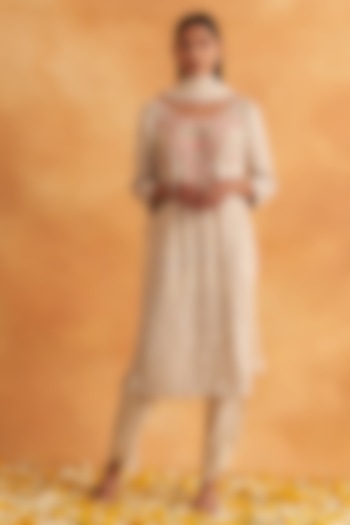 Pastel Beige Georgette Embellished Kurta Set by Akriti by Ritika at Pernia's Pop Up Shop