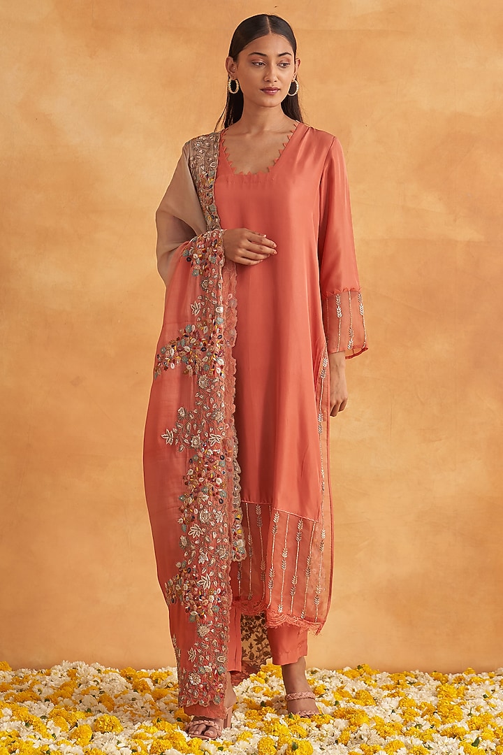 Peach Silk Embroidered Kurta Set by Akriti by Ritika at Pernia's Pop Up Shop