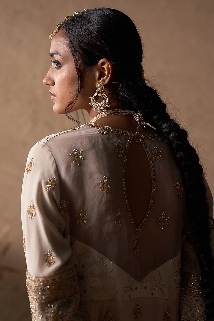 Ivory Hand Embroidered Kurta Set by Akriti by Ritika at Pernia's Pop Up Shop