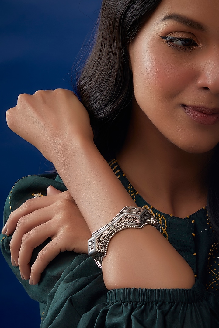 Silver Finish Intricately Carved Openable Kada In Sterling Silver by Akarsaka 92.5 Silver at Pernia's Pop Up Shop