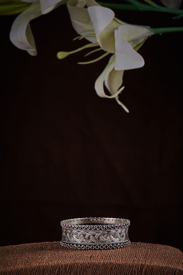 Ruby Jaal Kada In Sterling Silver by Akarsaka 92.5 Silver at Pernia's Pop Up Shop