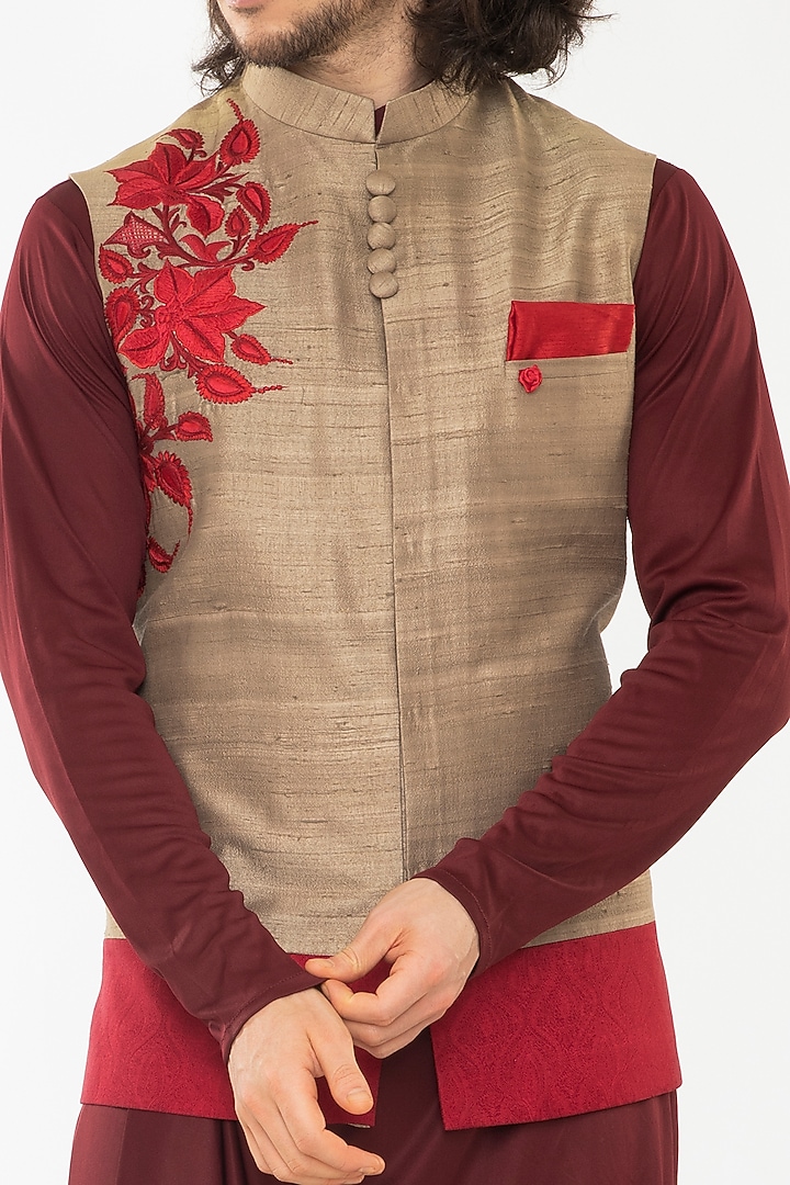 Gold Silk Embroidered Bundi Jacket Set by Attire by kunal & Sid j at Pernia's Pop Up Shop