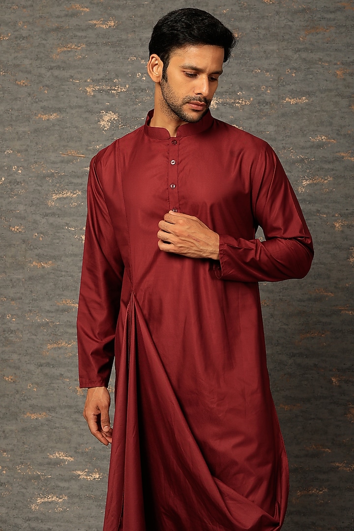 Maroon Cotton Silk Draped Kurta Set by Attire by kunal & Sid j at Pernia's Pop Up Shop