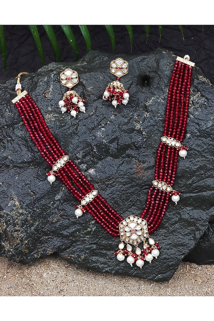 Gold Finish Kundan Polki & Beaded Necklace Set by Akulya Jewels at Pernia's Pop Up Shop
