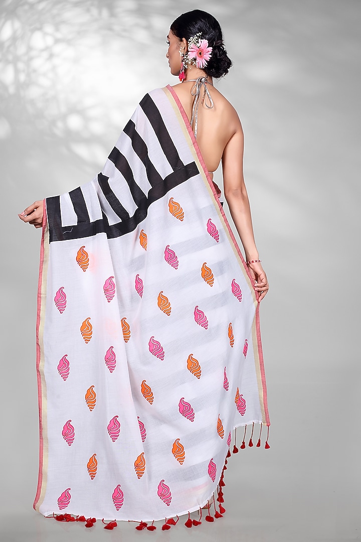 White & Black Cotton Block Printed Handloom Festive Saree Set by Anita kanwal studio at Pernia's Pop Up Shop