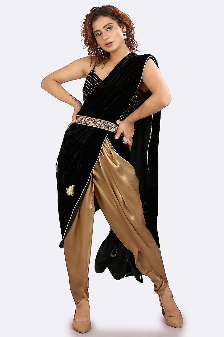 Black & Gold Velvet Dhoti Saree Set by Anita kanwal studio
