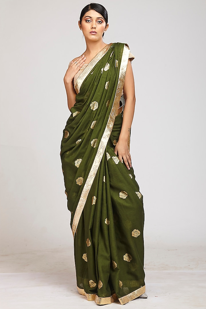 Mehendi Green Foil Printed Saree Set by Anita kanwal studio
