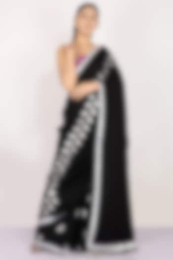 Black & Silver Foil Printed Saree Set by Anita kanwal studio at Pernia's Pop Up Shop