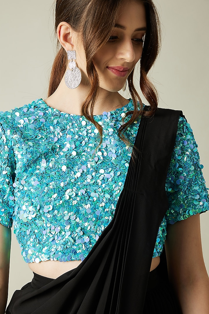 Black Crepe Cowl Party Wear Saree Set by Aakar at Pernia's Pop Up Shop