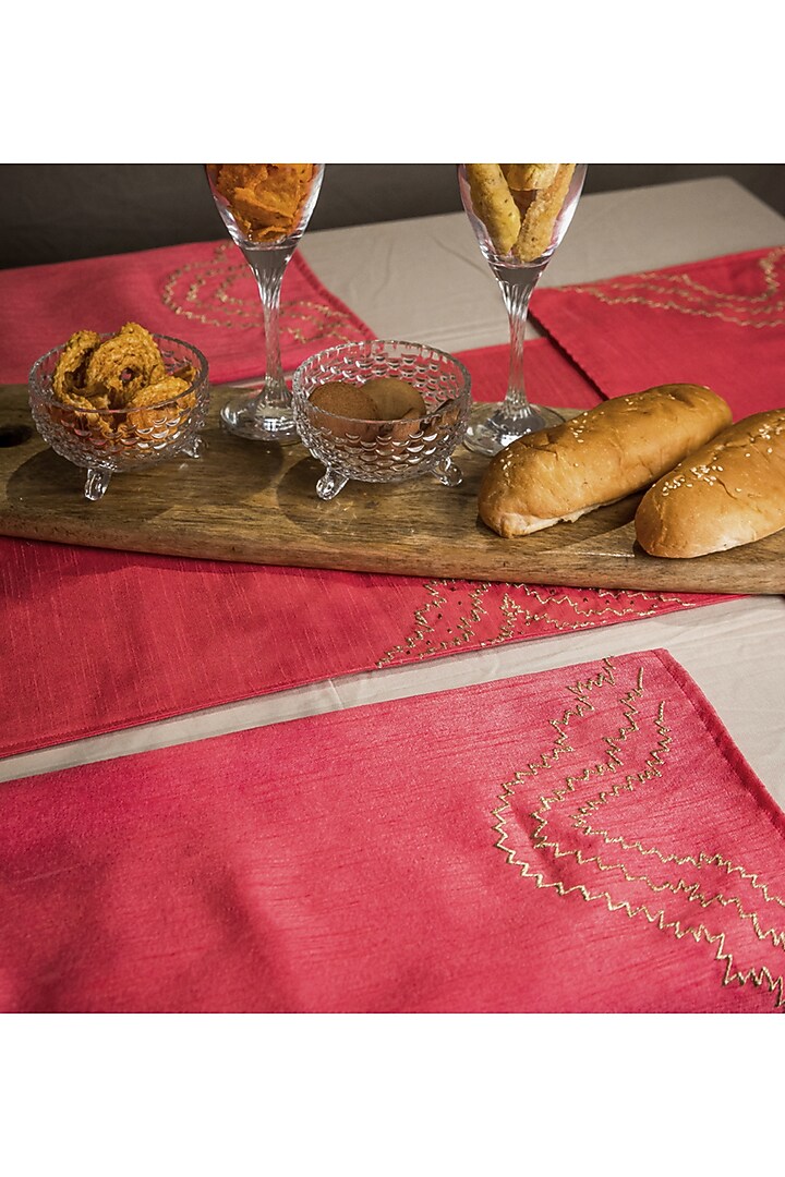 Pink Embroidered Table Runner With Mats (Set of 7) by ALCOVE at Pernia's Pop Up Shop
