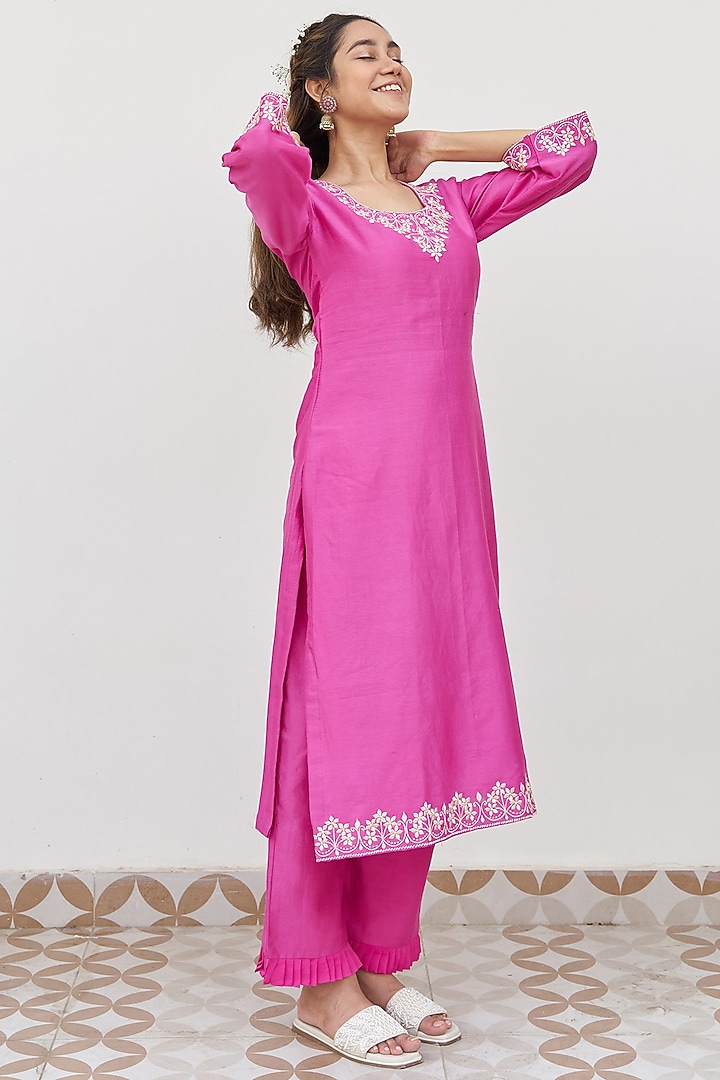 Magenta Chanderi Embroidered Kurta Set by Alokik by Divya at Pernia's Pop Up Shop