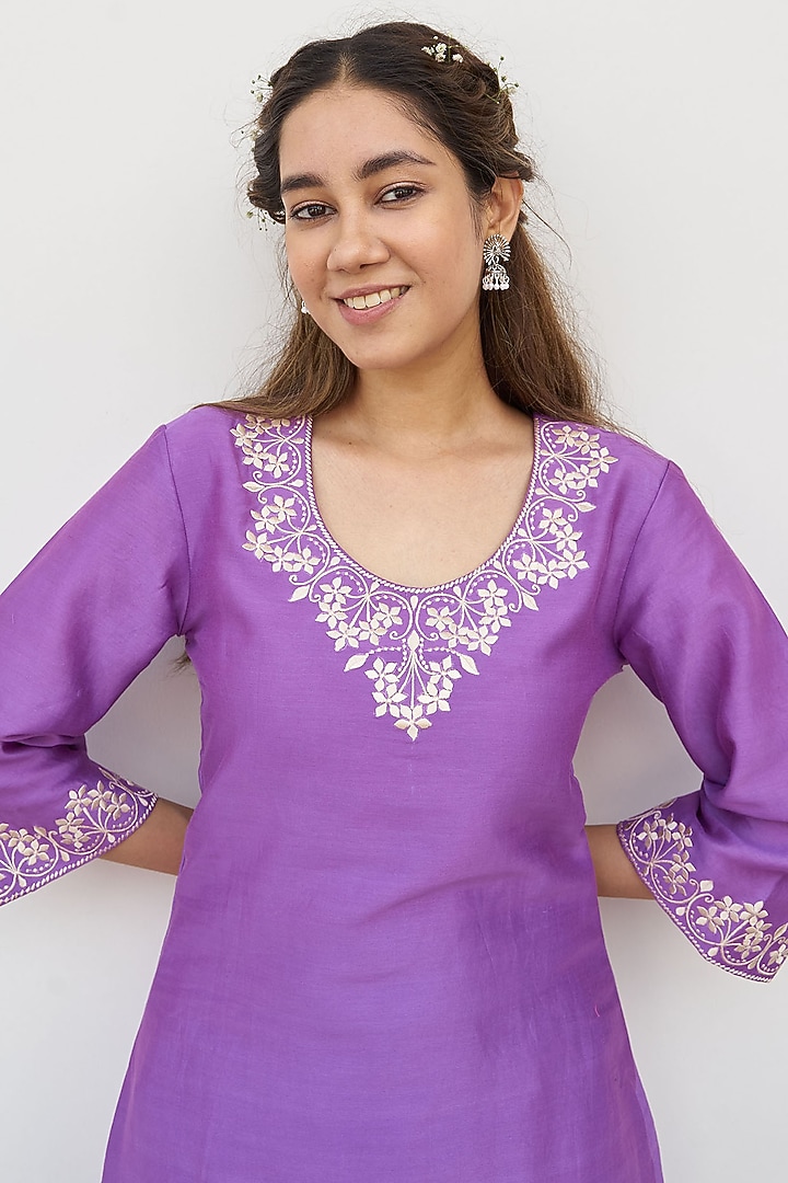 Violet Chanderi Embroidered Kurta Set by Alokik by Divya at Pernia's Pop Up Shop