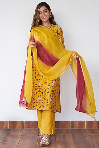 Mustard Floral Printed Kurta Set by Alokik by Divya