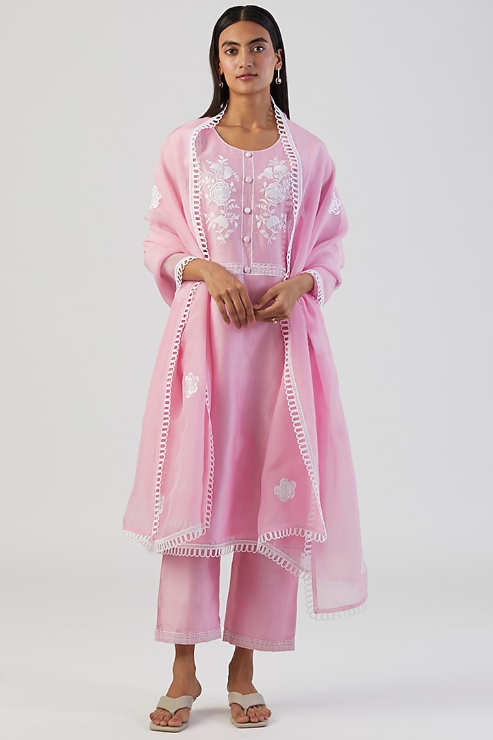 Powder Pink Embroidered Kurta Set by Alokik by Divya