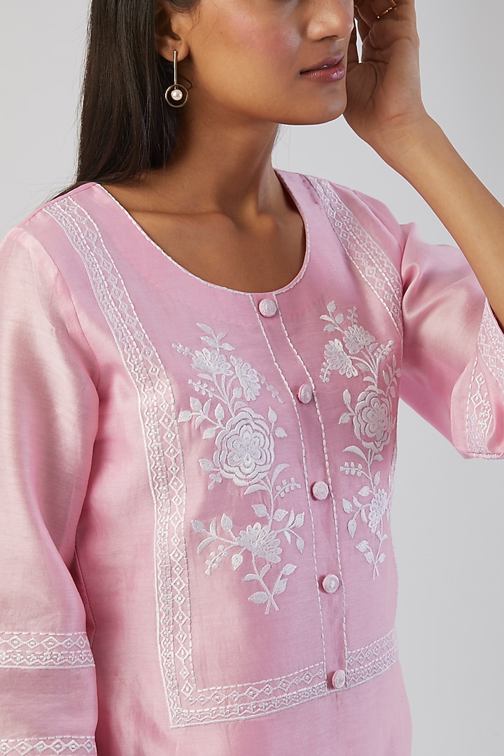 Powder Pink Embroidered Kurta Set by Alokik by Divya at Pernia's Pop Up Shop