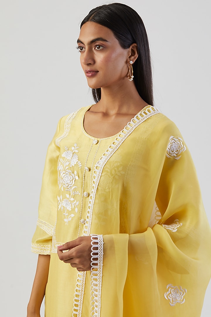 Lemon Yellow Embroidered Kurta Set by Alokik by Divya at Pernia's Pop Up Shop