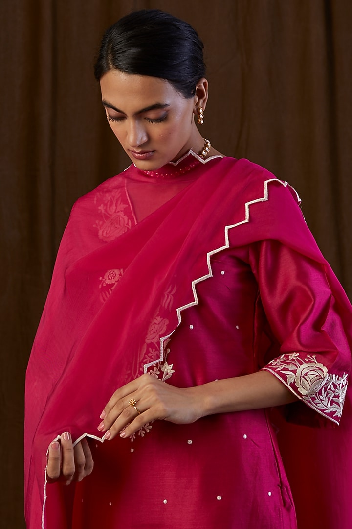 Ruby Pink Embroidered Kurta Set by Alokik by Divya at Pernia's Pop Up Shop