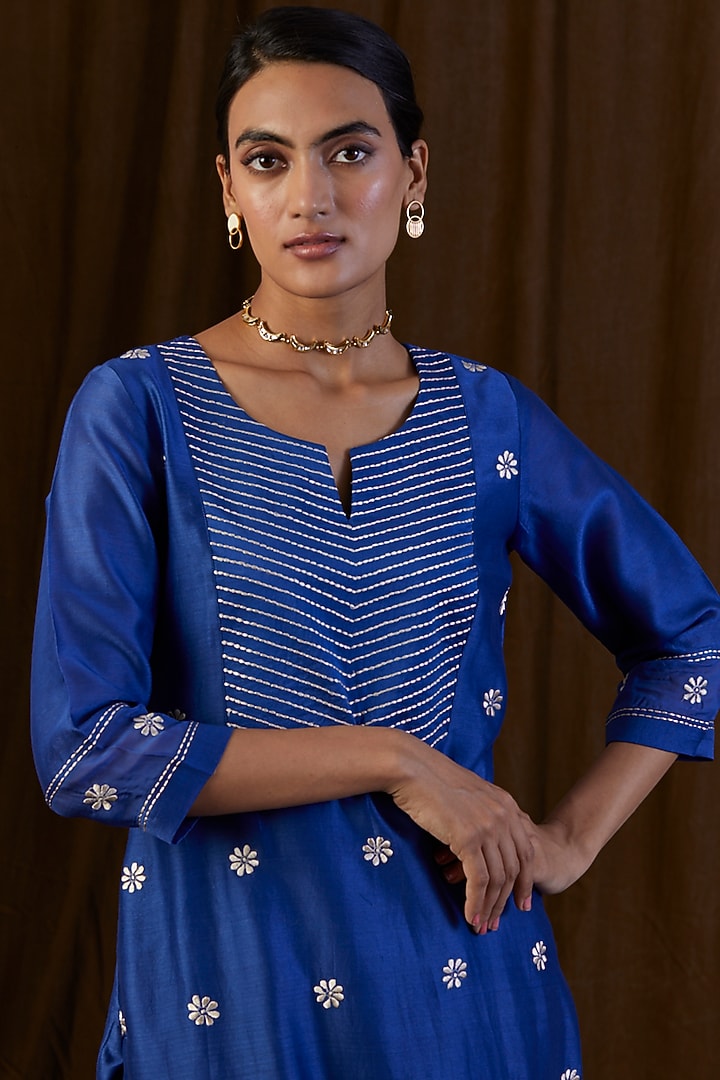 Navy Blue Embroidered Kurta Set by Alokik by Divya at Pernia's Pop Up Shop