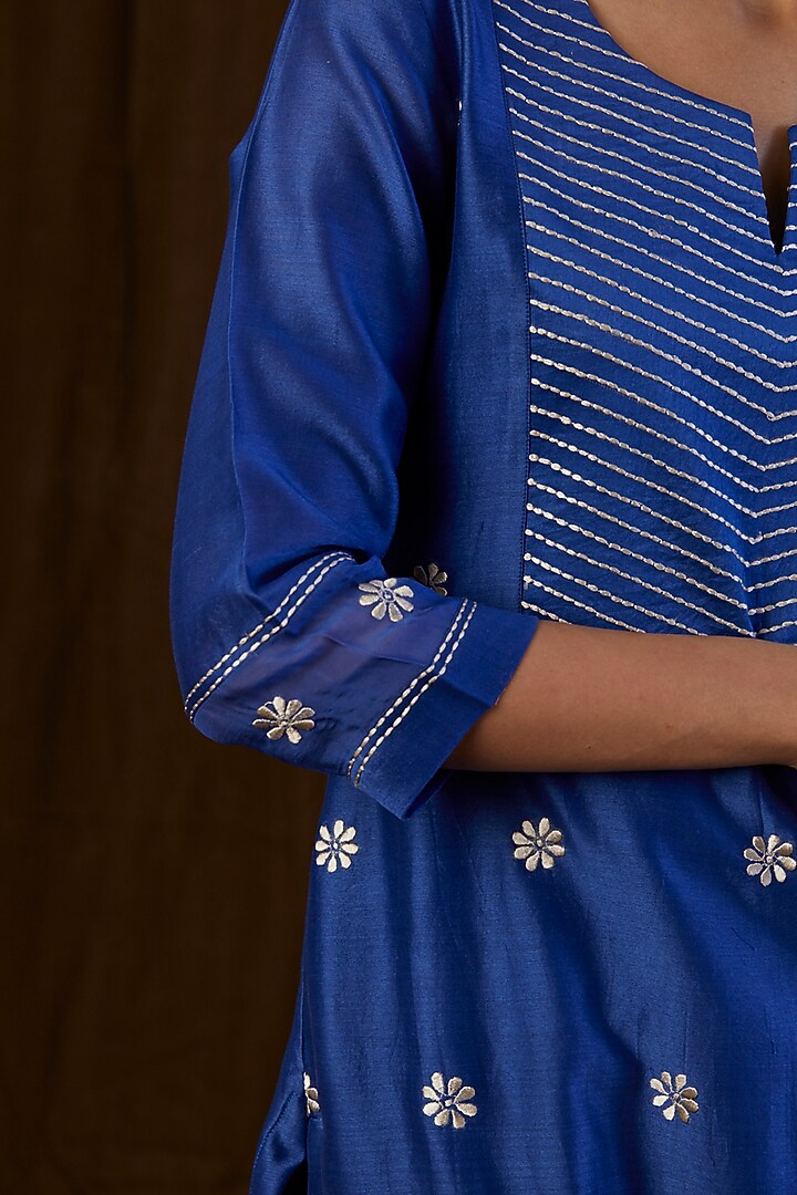 Navy Blue Embroidered Kurta Set by Alokik by Divya at Pernia's Pop Up Shop