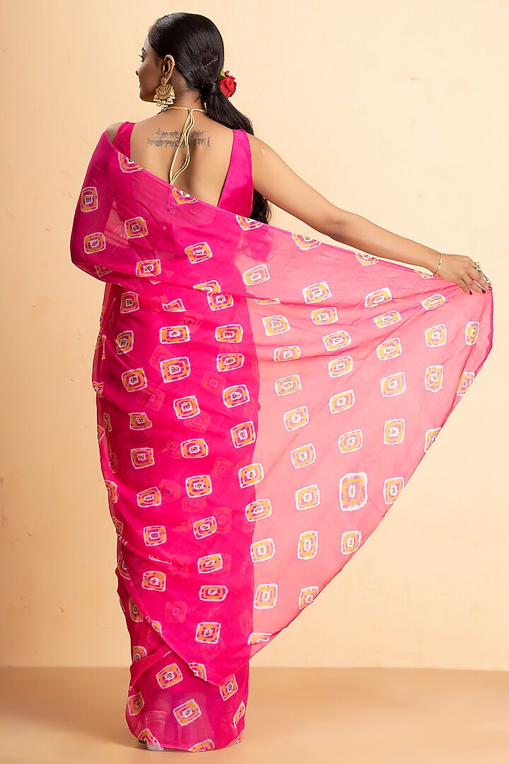 Gajri Pink Crepe Georgette Printed Bandhani Festive Saree Set by Albis Jaipur at Pernia's Pop Up Shop