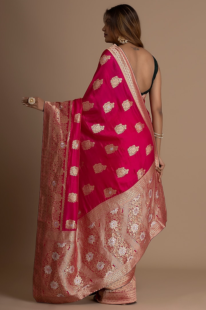 Magenta Pink Munga Silk Banarasi Woven Festive Saree Set by Albis Jaipur at Pernia's Pop Up Shop