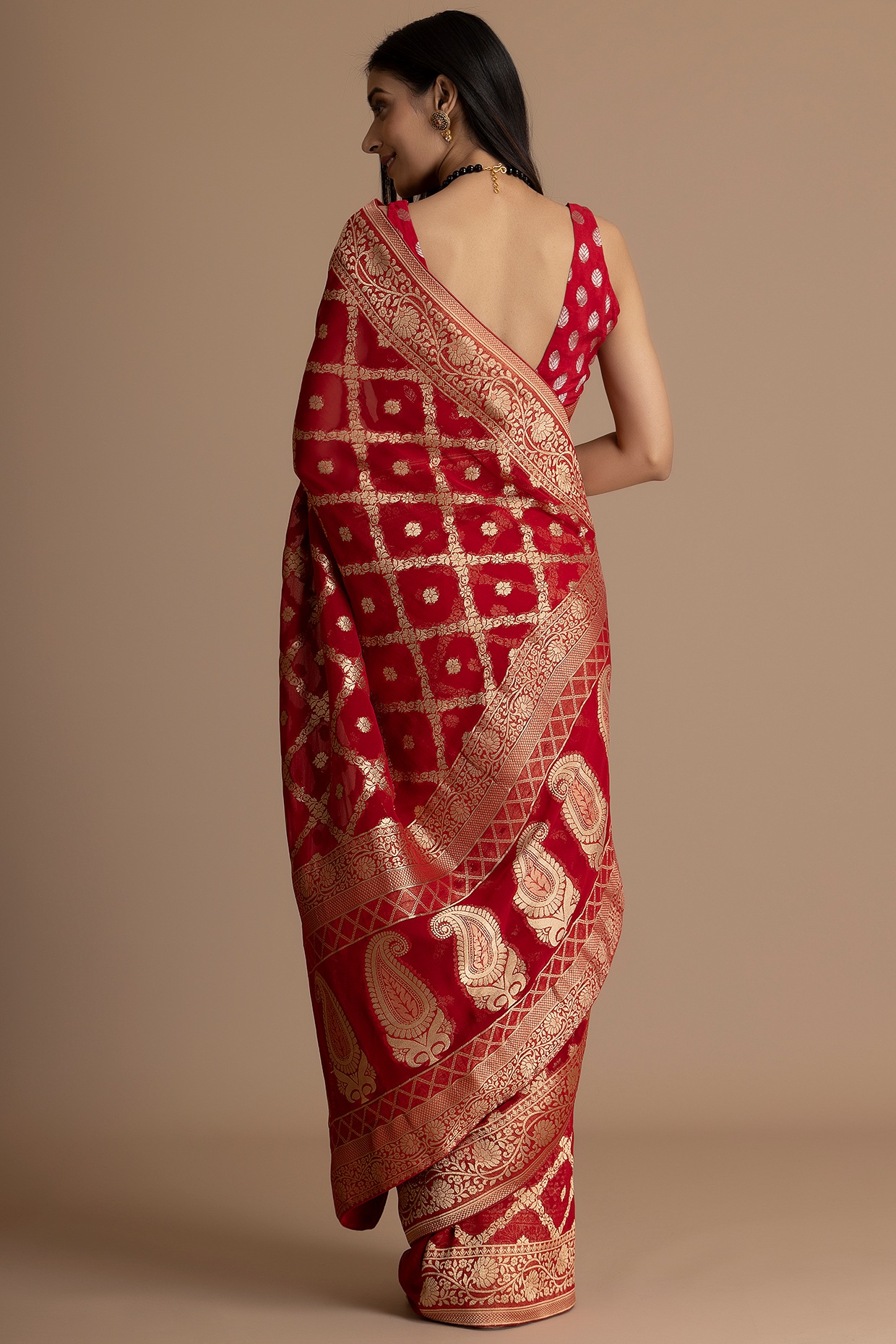 HAMNA SILK Embroidered Banarasi Semi Khaddi Georgette Saree at Rs 1650 in  Varanasi