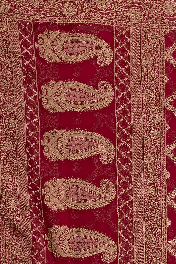 Deep Magenta Khadi Georgette Banarasi Festive Saree Set by Albis Jaipur at Pernia's Pop Up Shop