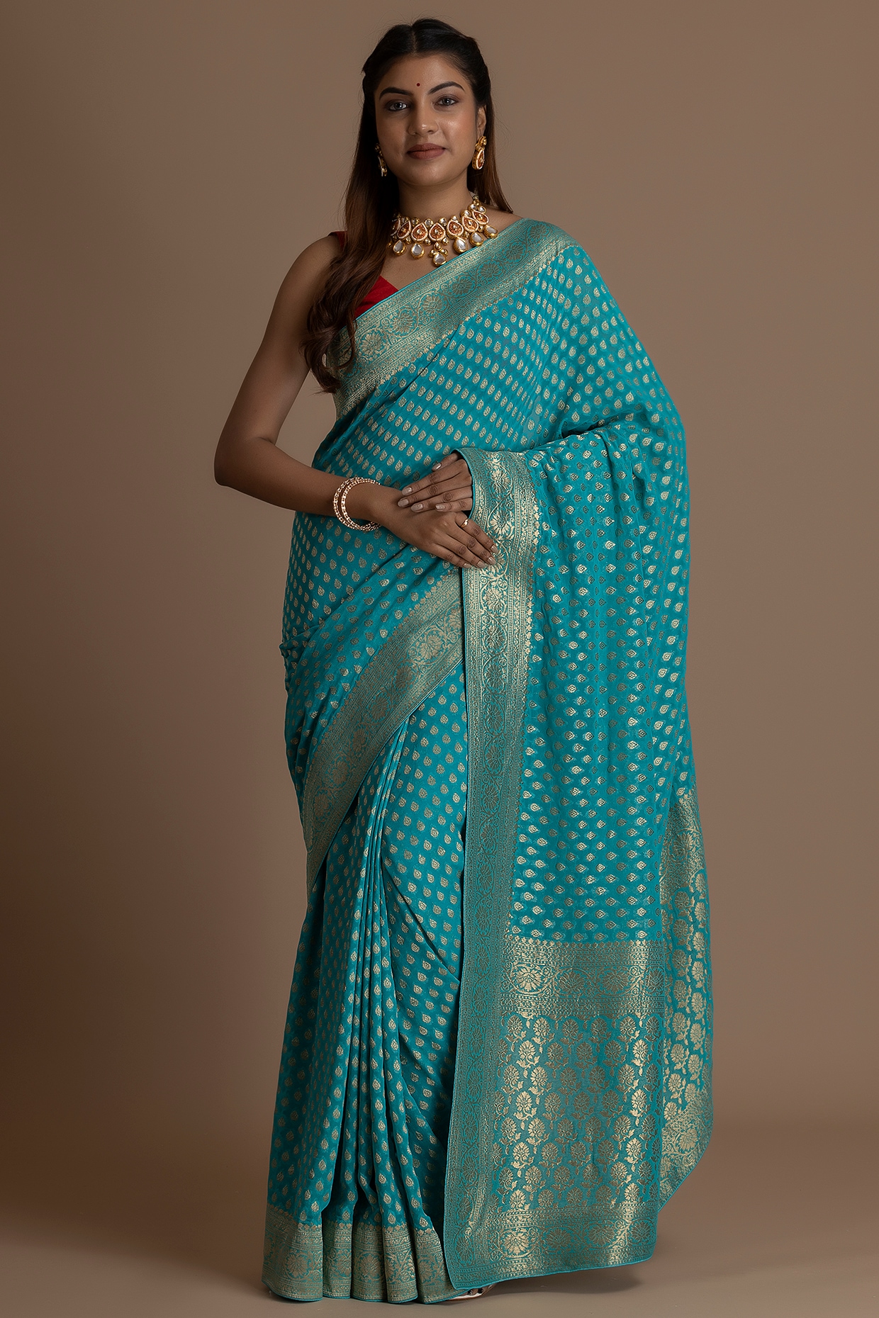 OFF WHITE KHADDI GEORGETTE BANARASI HANDLOOM SAREE – SILK KOTHI