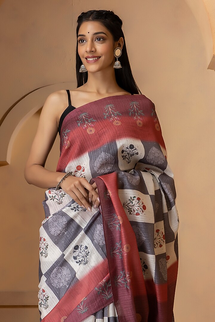 Grey & Maroon Linen Silk Digital Printed Festive Saree Set by Albis Jaipur at Pernia's Pop Up Shop
