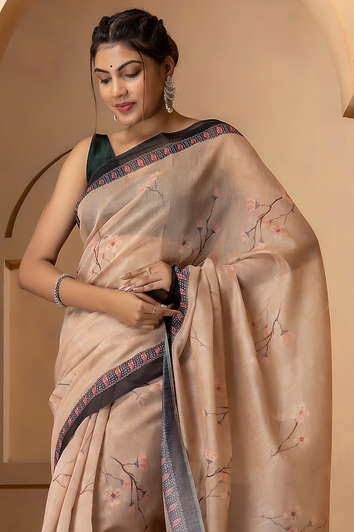Light Beige Linen Silk Digital Printed Festive Saree Set by Albis Jaipur at Pernia's Pop Up Shop