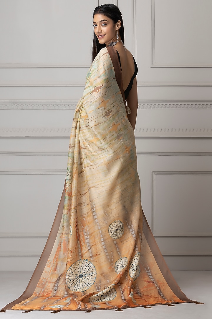 Light Cream & Peach Pure Linen Silk Printed Festive Saree Set by Albis Jaipur at Pernia's Pop Up Shop
