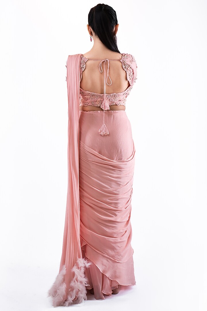Rosebud Pink Chiffon Concept Wedding Saree Set by Pooja Kankariya at Pernia's Pop Up Shop