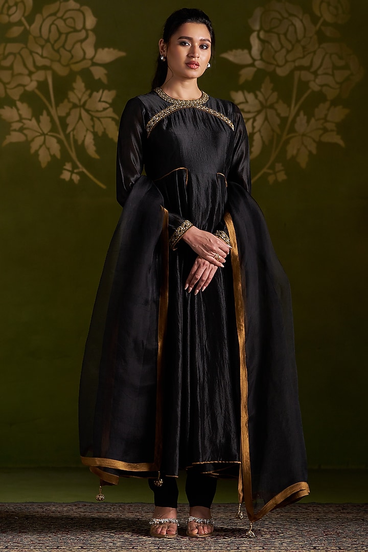 Black Pure Silk Embroidered Anarakli Set by Almaari by Pooja Patel at Pernia's Pop Up Shop