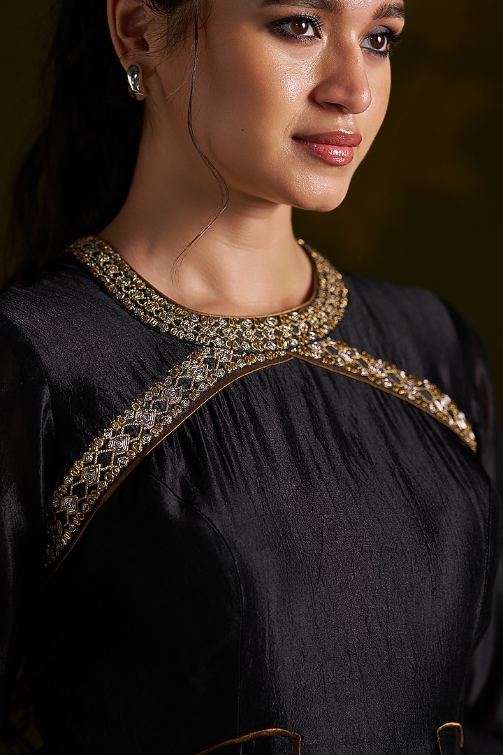 Black Pure Silk Embroidered Anarakli Set by Almaari by Pooja Patel at Pernia's Pop Up Shop