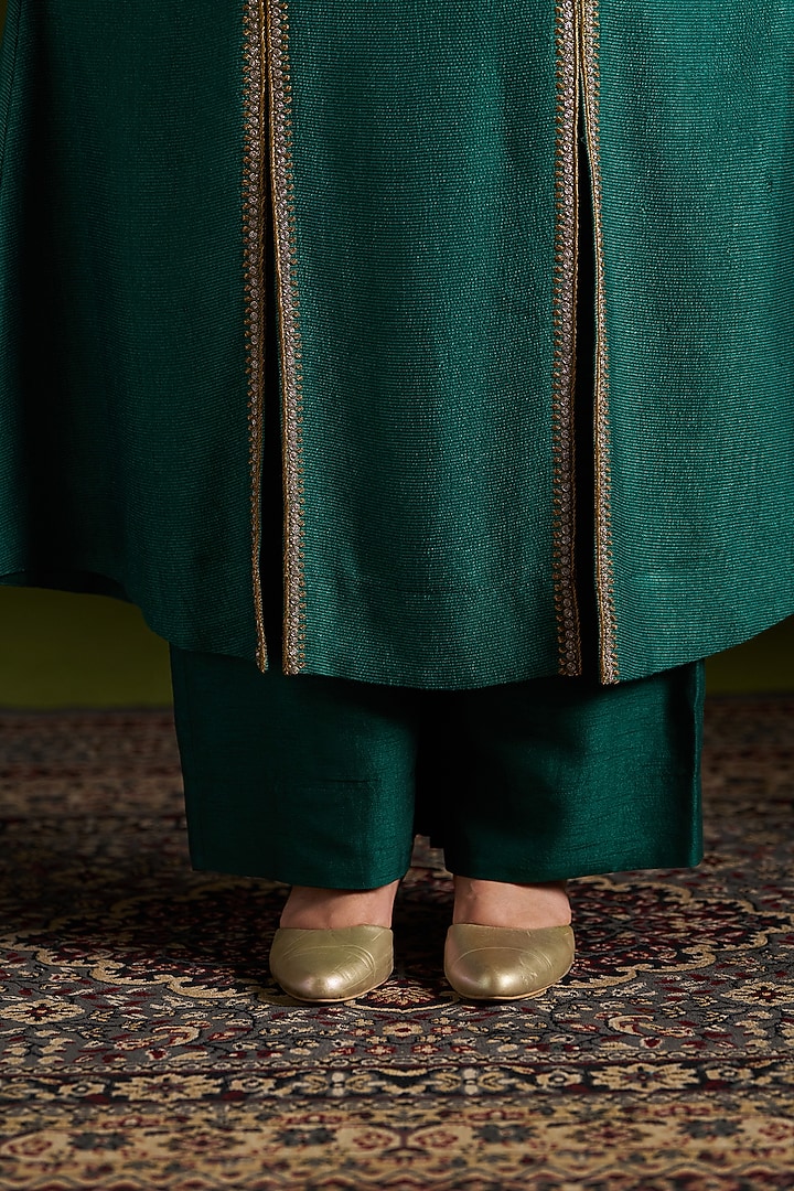 Dark Green Handmade Tussar Aari Embroidered Kurta Set by Almaari by Pooja Patel at Pernia's Pop Up Shop