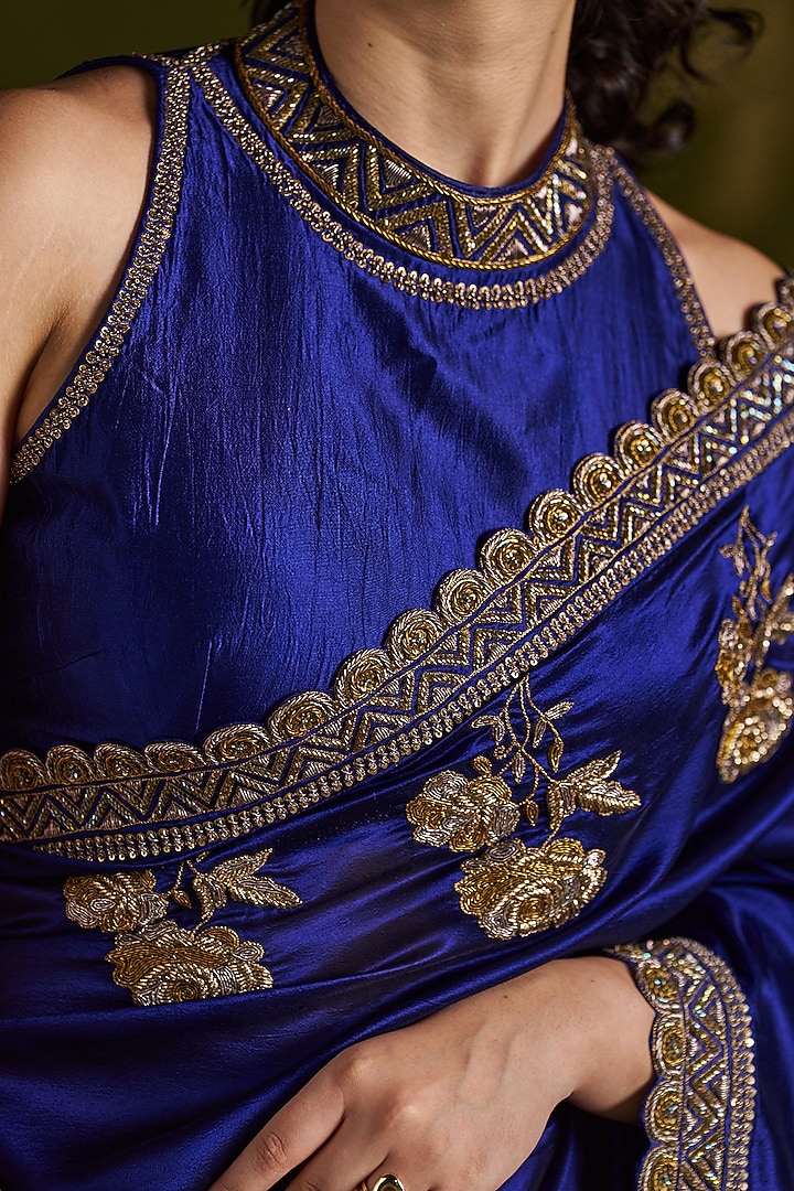 Royal Blue Pure Silk Embroidered Reception Saree Set by Almaari by Pooja Patel at Pernia's Pop Up Shop