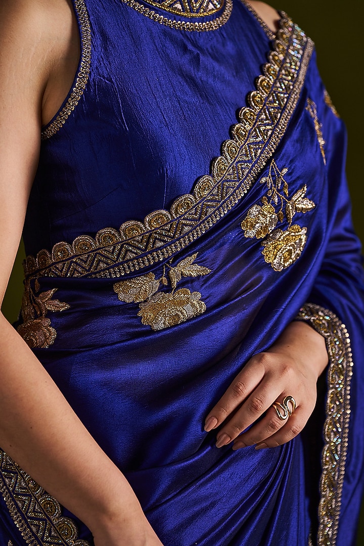 Royal Blue Pure Silk Embroidered Reception Saree Set by Almaari by Pooja Patel at Pernia's Pop Up Shop