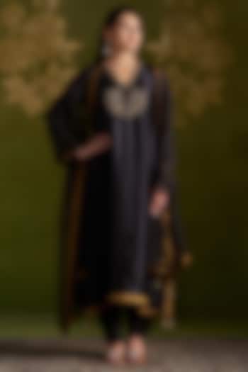 Black Pure Silk Embroidered Party Wear Anarkali Set by Almaari by Pooja Patel at Pernia's Pop Up Shop