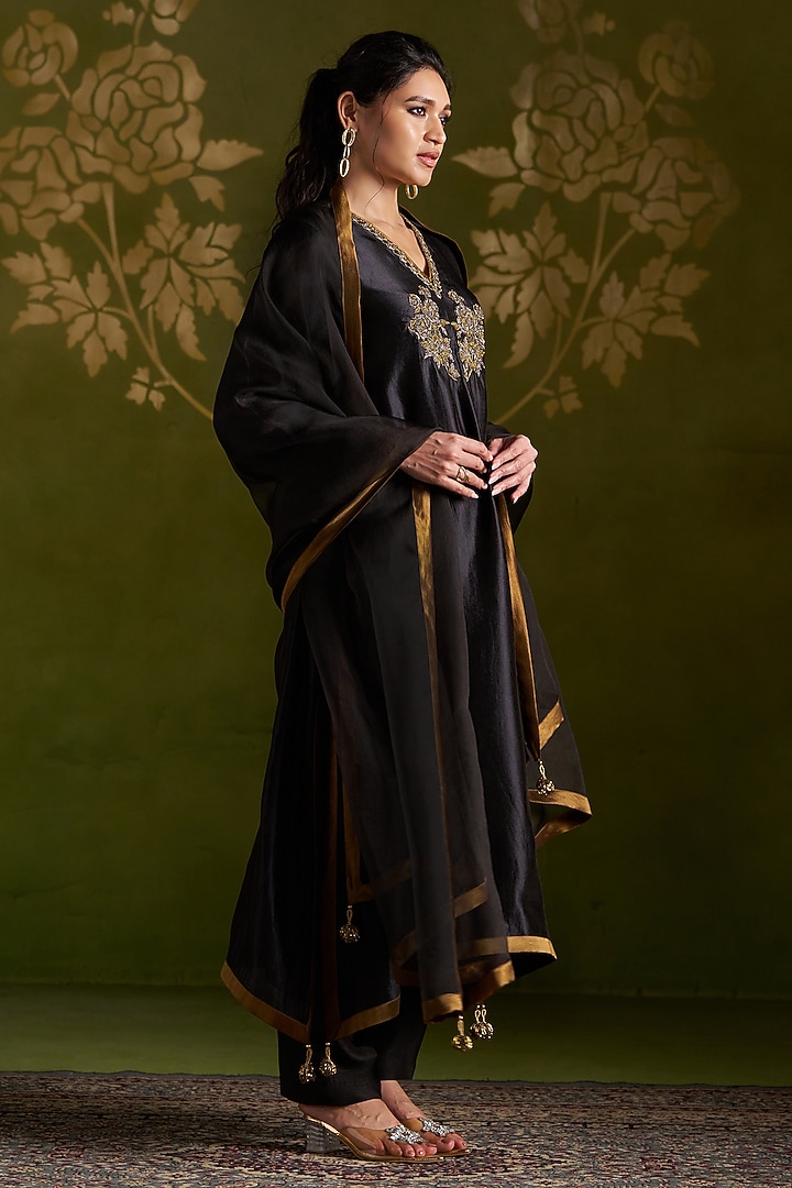 Black Pure Silk Embroidered Party Wear Anarkali Set by Almaari by Pooja Patel at Pernia's Pop Up Shop